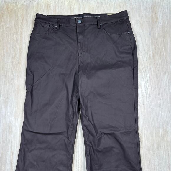 NWT Chico’s Perfect Stretch Girlfriend Bootcut Pants Dark Brown Classic Rise 16 - Picture 2 of 13